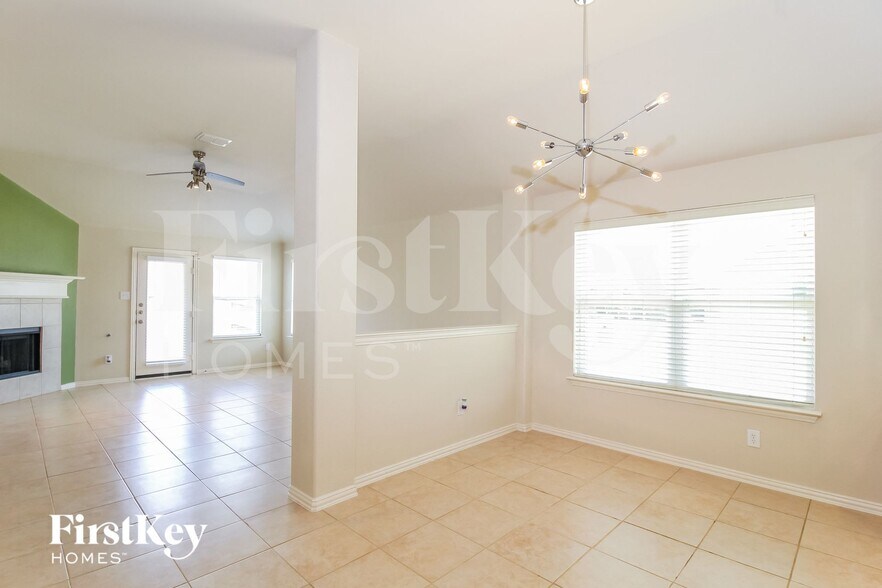 Building Photo - 2865 Evening Mist Dr