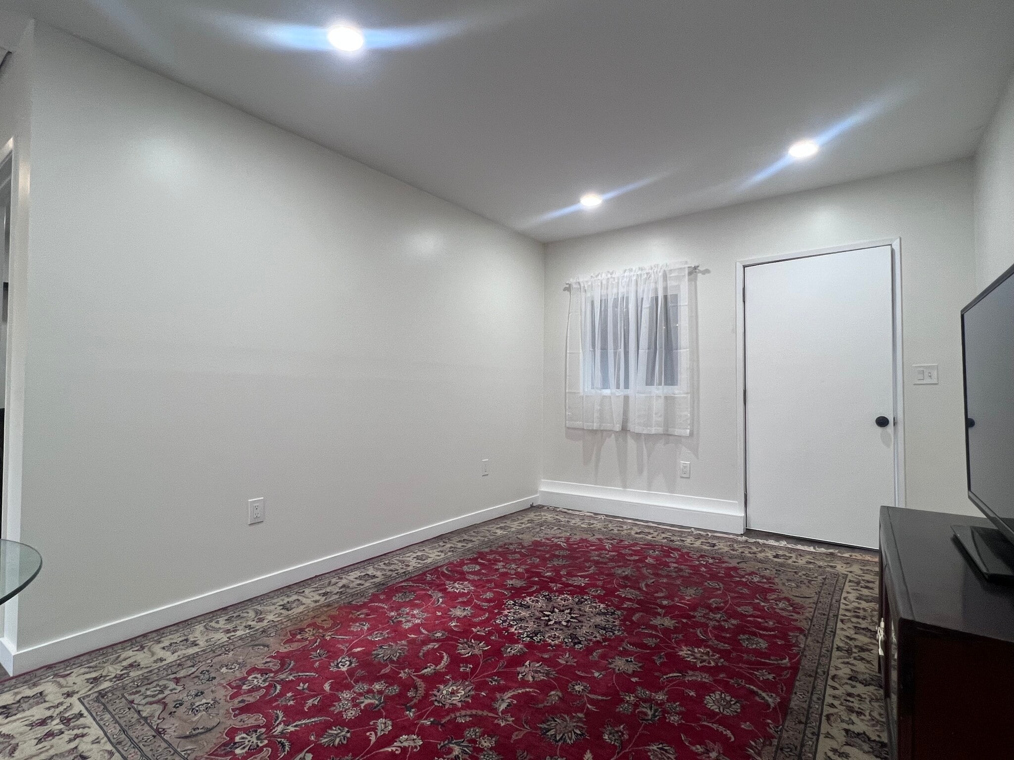 Building Photo - 1367 W 12th St