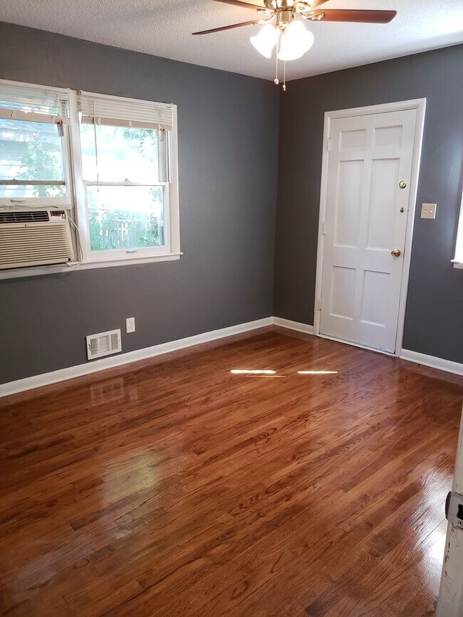 Building Photo - Beautiful Single Family House for Rent