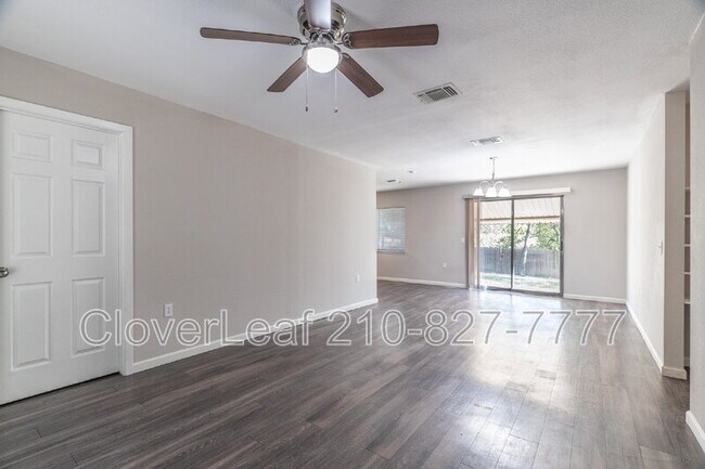 Building Photo - 118 N Meadow St