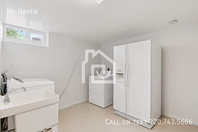 Building Photo - 3337 Niagara St