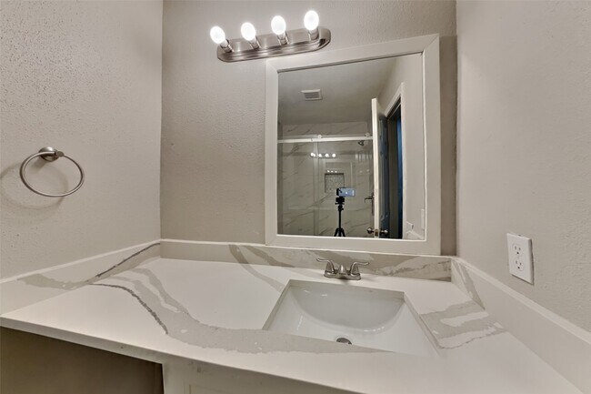 Building Photo - 5315 Hazel Grove Dr