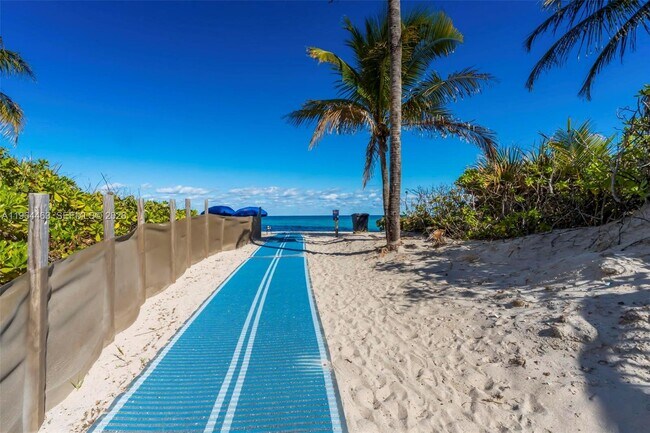 Building Photo - 1985 S Ocean Dr