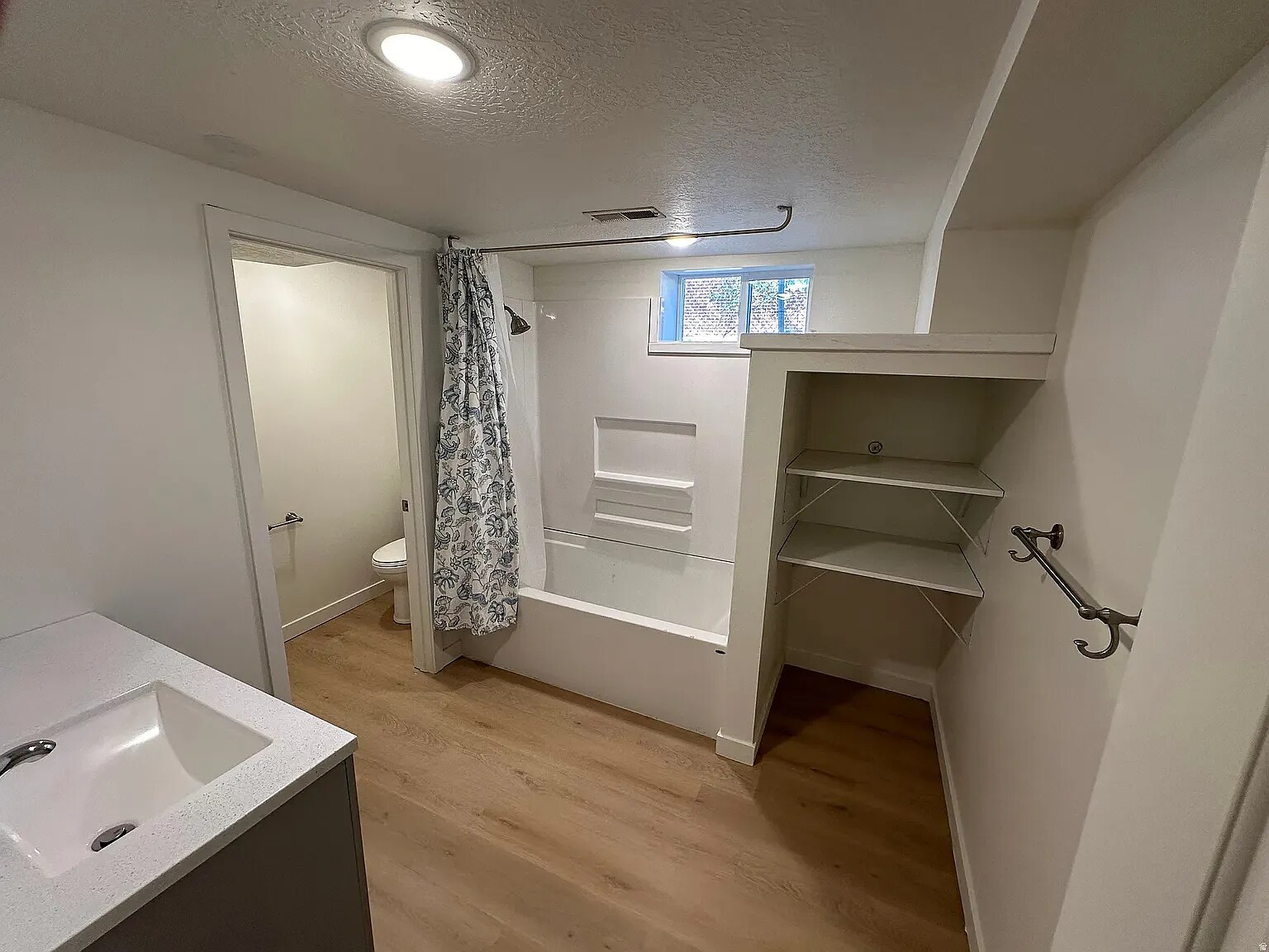 Building Photo - 2577 S 700 E