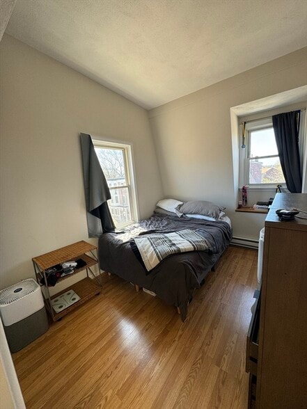Building Photo - 608 Dorchester Ave