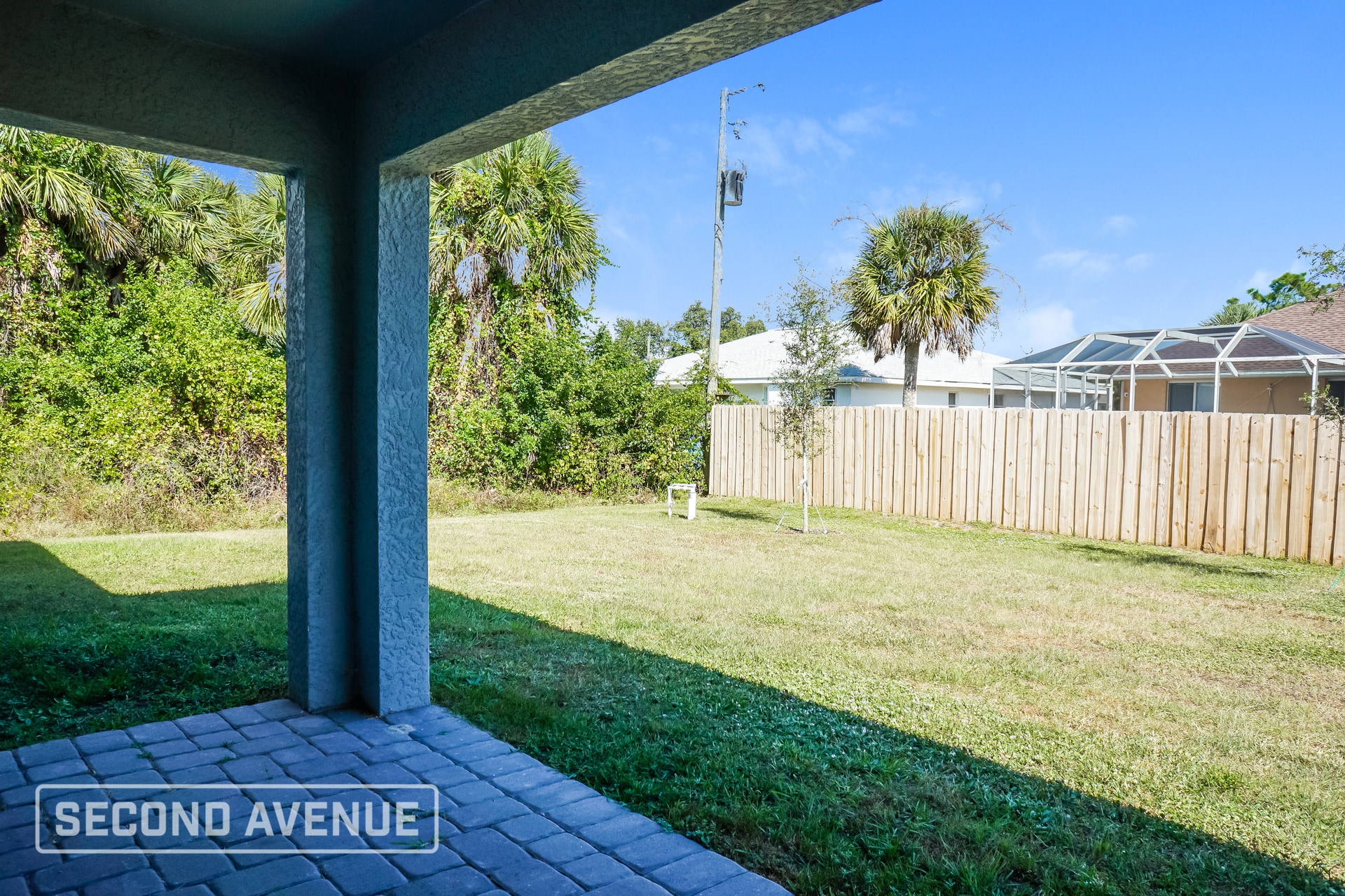 Building Photo - 4066 Chamrade Rd