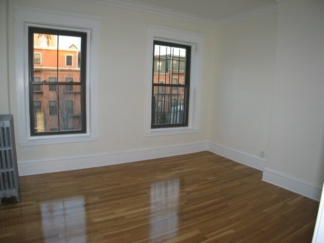 Building Photo - 75 Rutland St