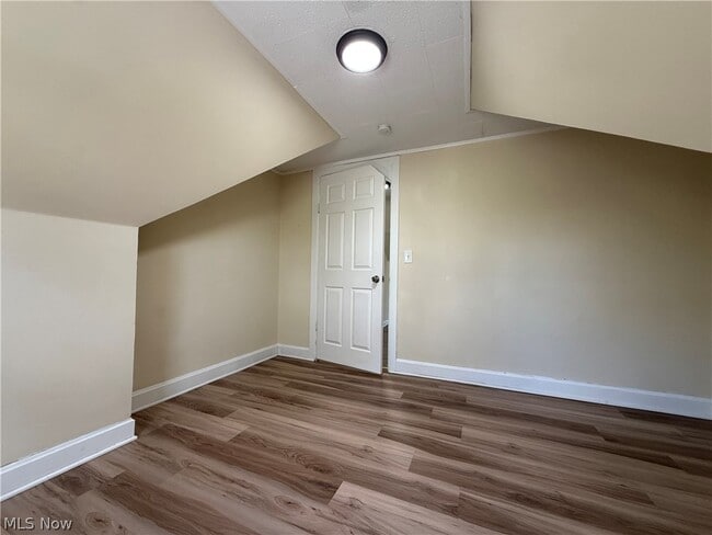 Building Photo - 18505 Raymond St