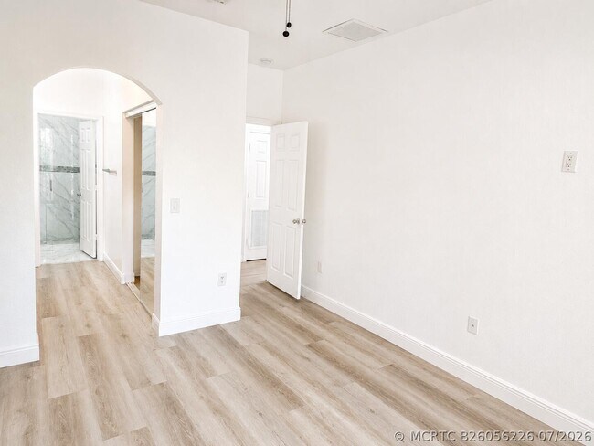 Building Photo - 12204 SW 25th Ct