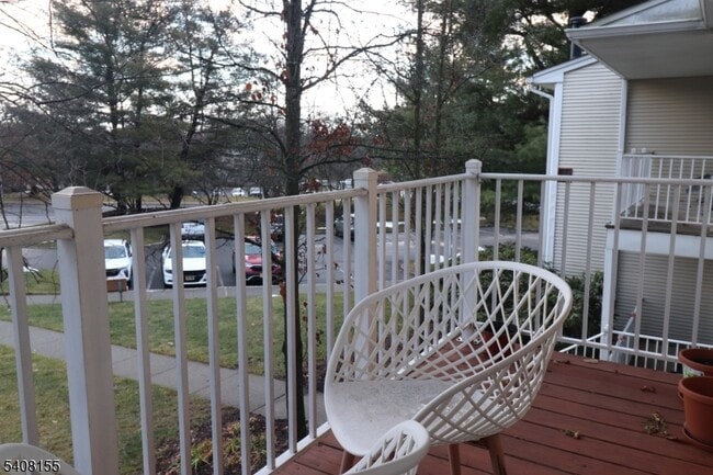 Building Photo - 11 Brookside Ln