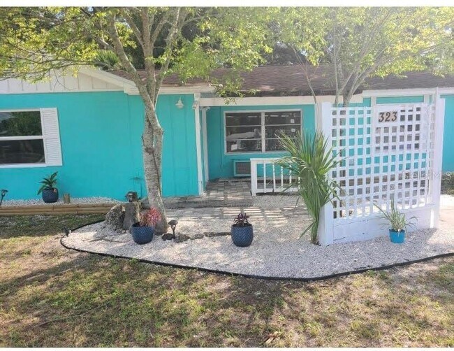 Primary Photo - 323 Mira Vista Dr