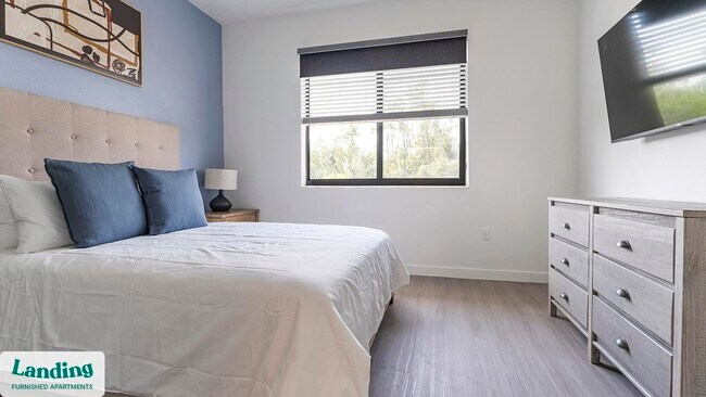 Building Photo - 7301 Lake Bank Lp