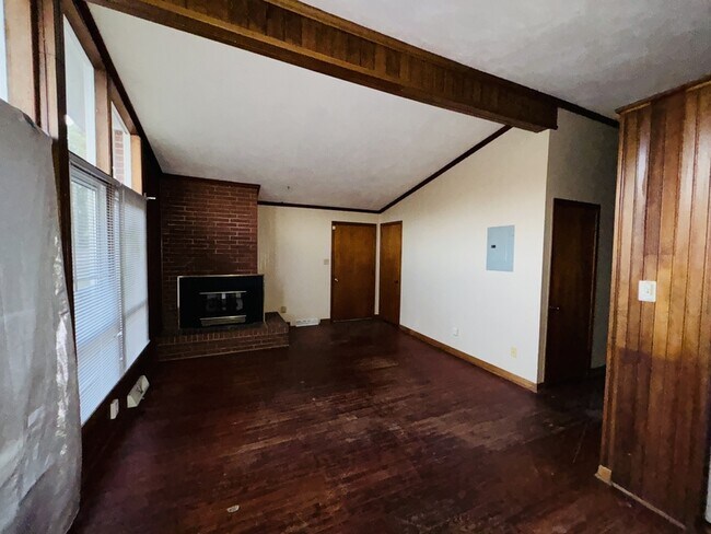 Building Photo - 1096 NC-56