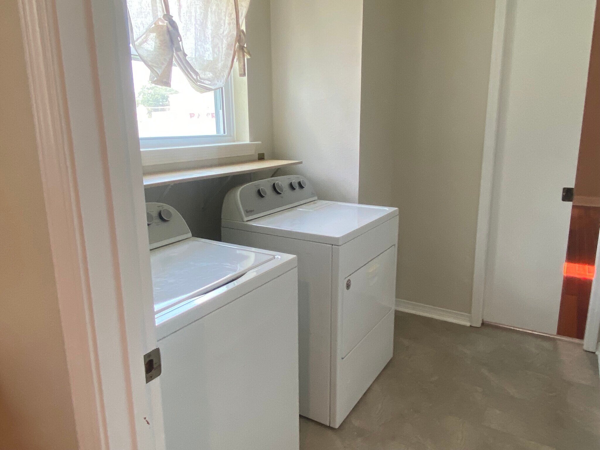 Building Photo - 10140 Gail Ct