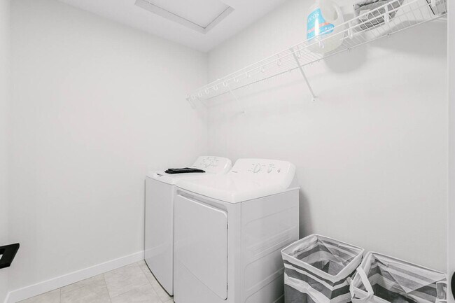 Building Photo - 3202 NW Division St