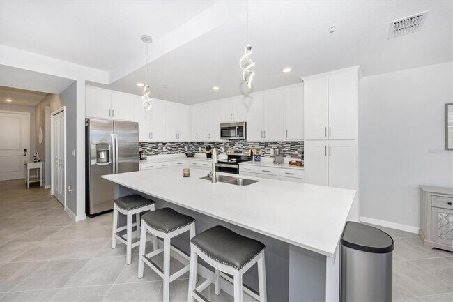 Building Photo - 12240 Wellen Golf St