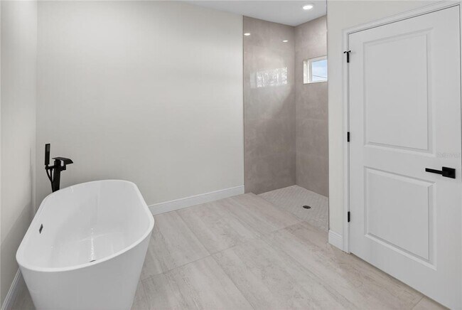 Building Photo - 3288 W Fairbank Dr