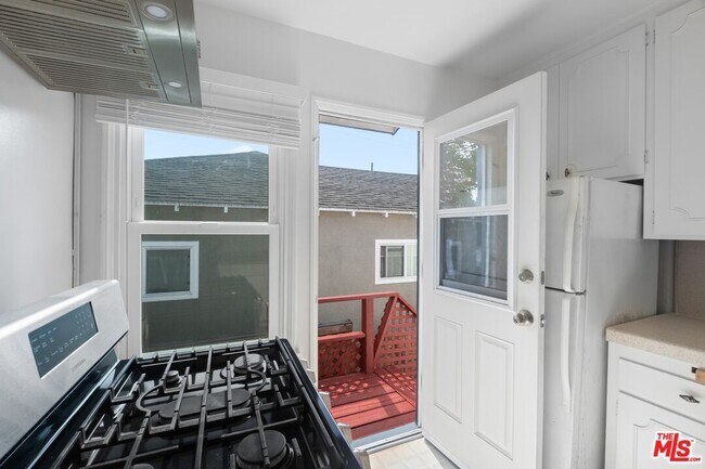 Building Photo - 3493 Meier St