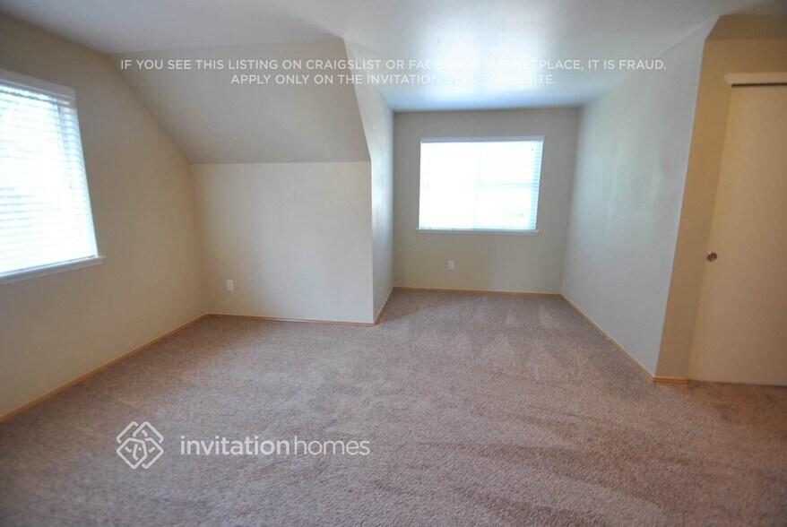 Building Photo - 16701 133rd Ave E