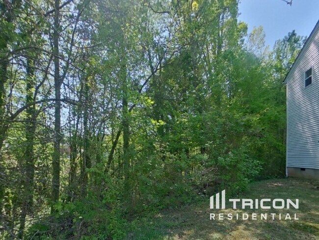 Building Photo - 412 Bent Leaf Ct