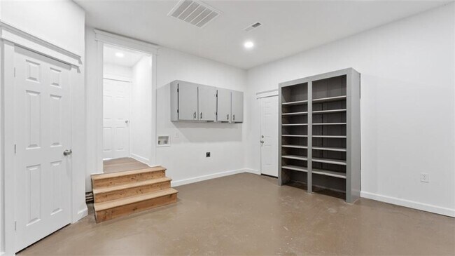 Building Photo - 5748 N Graham Rd