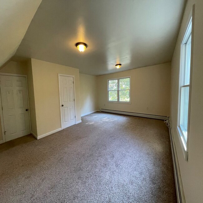 Building Photo - 91 Maple Tree Ln