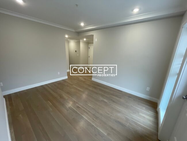 Building Photo - 47 Englewood Ave