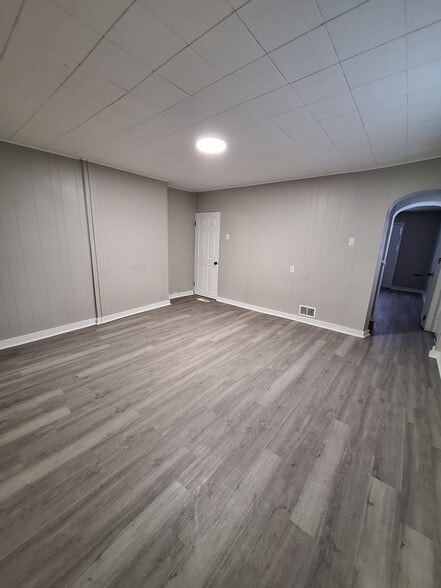 Building Photo - 1219 Walnut St