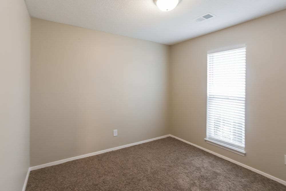 Building Photo - 6500 Cornwall Rd