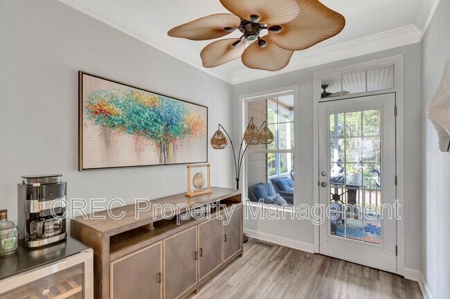 Building Photo - 147 Palm Cove Way