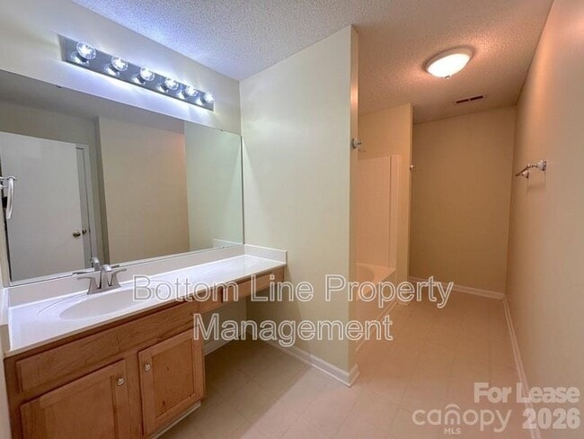 Building Photo - 131 Camforth Dr