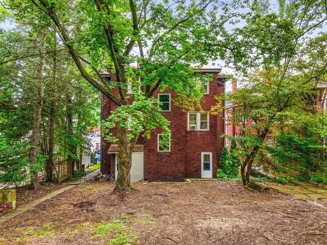 Building Photo - 99 Bradford Ave