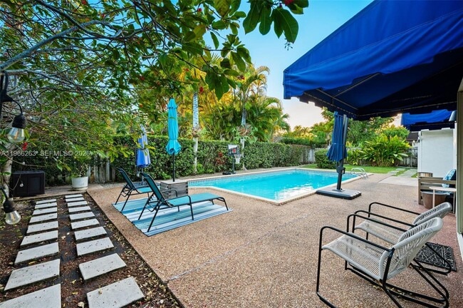 Building Photo - 12020 SW 93rd St