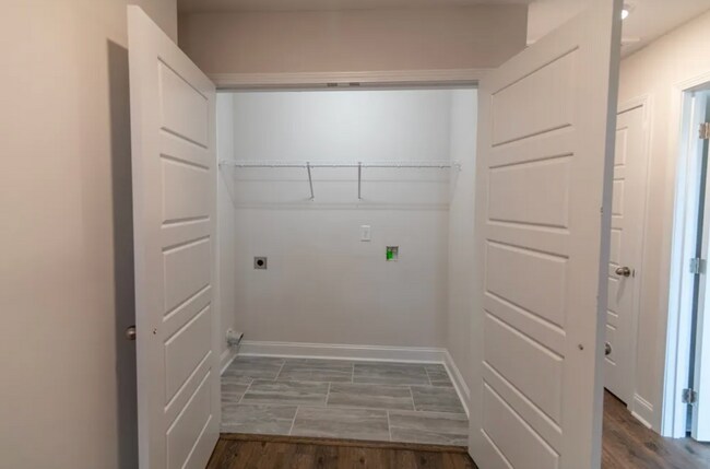 Building Photo - New Construction Modern Home With Open Floor Plan, Whte Cabintery and Primary Bedroom Suite