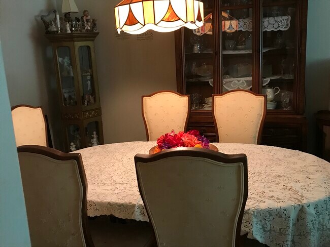 Dining room - 1043 Allston Rd