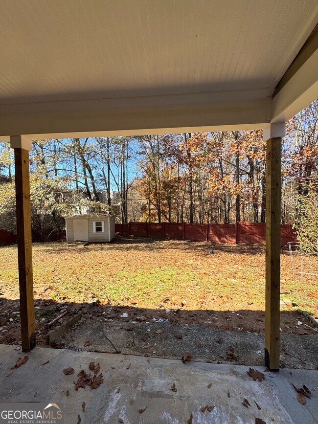 Building Photo - 1009 Chads Ridge Dr