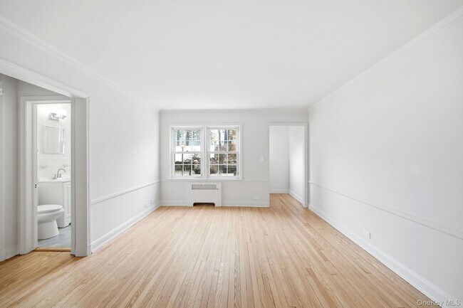 Building Photo - 61 Davis Ave