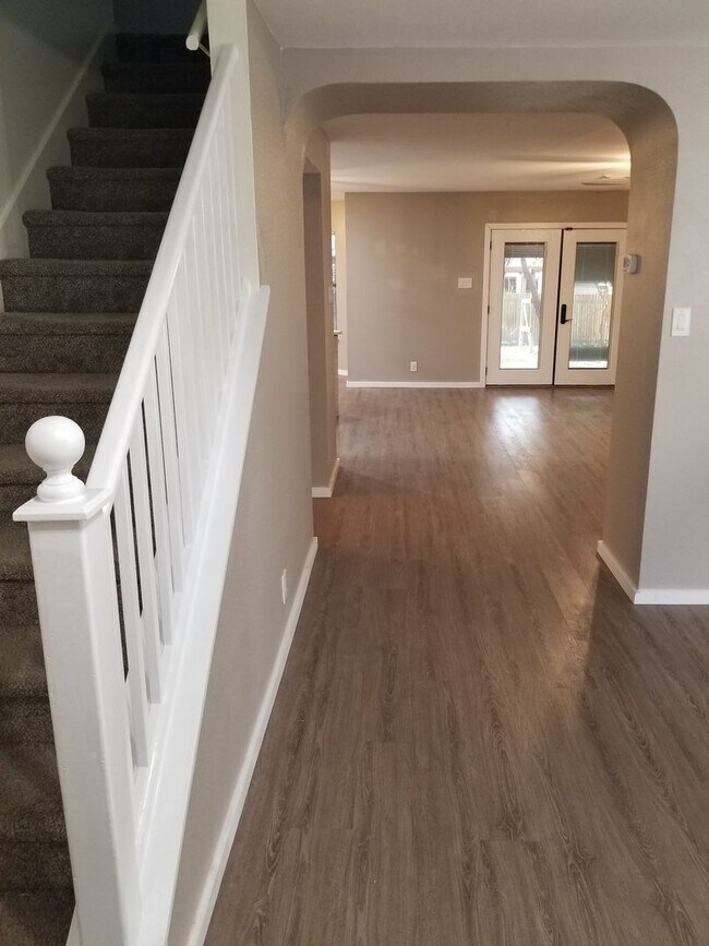 Building Photo - 9402 Moonlit Glade Rd