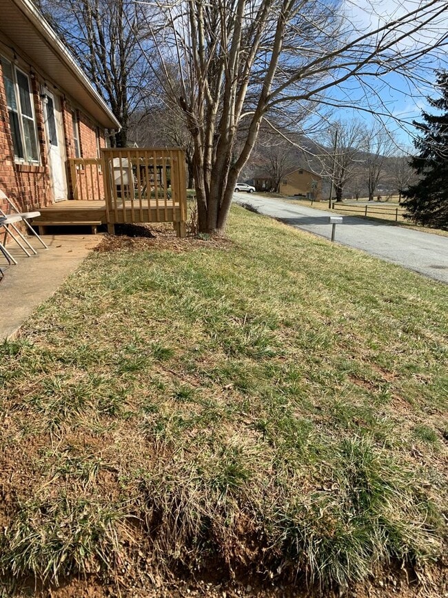 Building Photo - 462 Bub Teems Rd