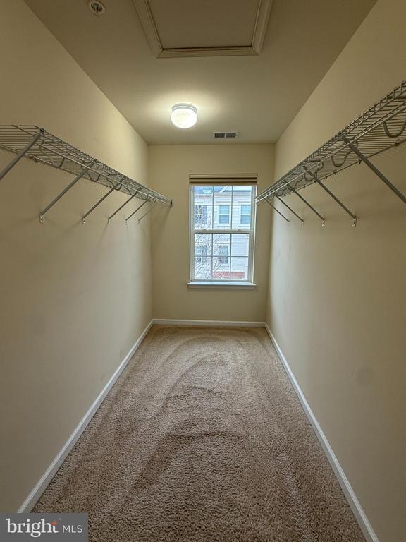 Building Photo - 7018 Foxton Way