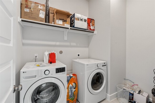 Building Photo - 17623 Azalea Clf Ct