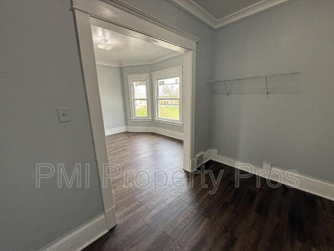 Building Photo - 2155 N 32nd St