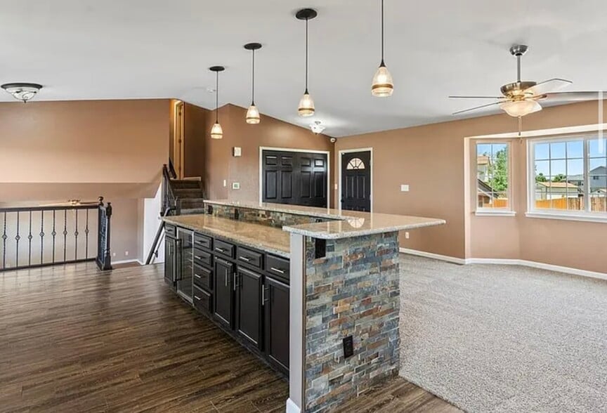 Kitchen island - 7390 Sue Ln