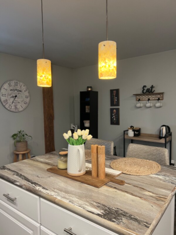 Building Photo - 116 E Main St