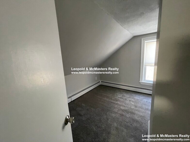 Building Photo - 3 Winship Pl