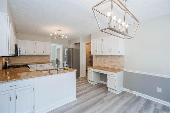 Building Photo - 3281 Mitsy Forest Way NE