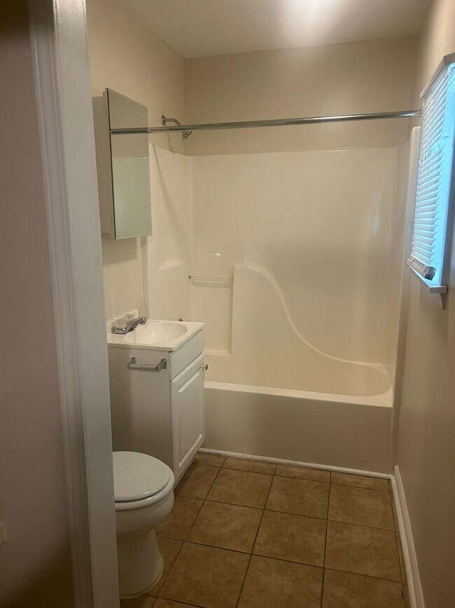 Building Photo - 5106 Blacksmith Dr