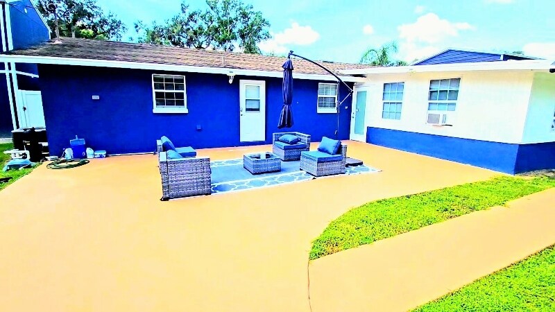 Building Photo - 36743 Howard Ave