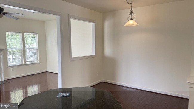 Building Photo - 9658 Atterbury Ln