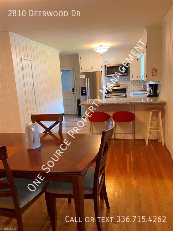 Building Photo - 2810 Deerwood Dr